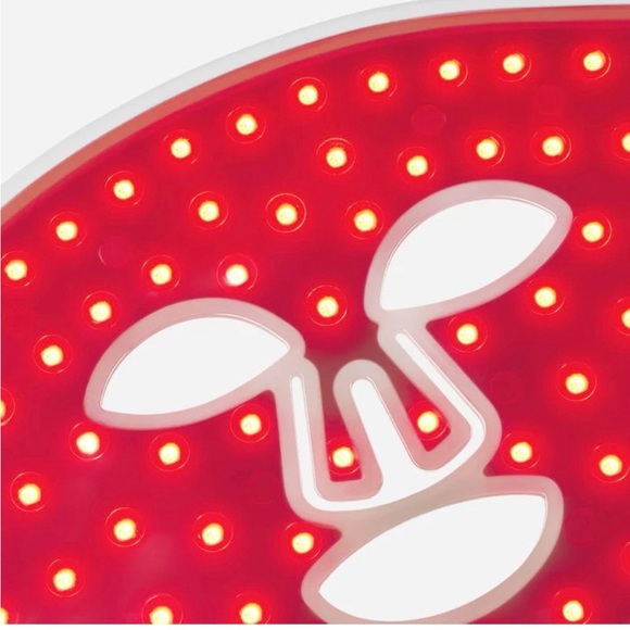 CurrentBody LED Red Light Face Mask
Series 1 in bag & box - Picture 8 of 9